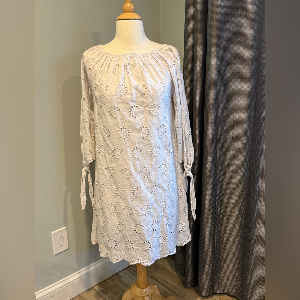 Gorgeous Valentina Naldi Eyelet Dress- Italy. Size Small